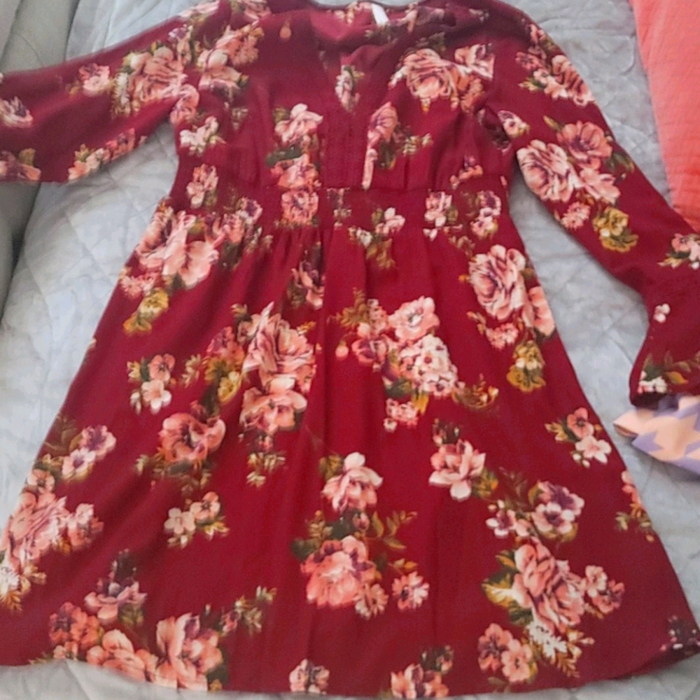 DRESS